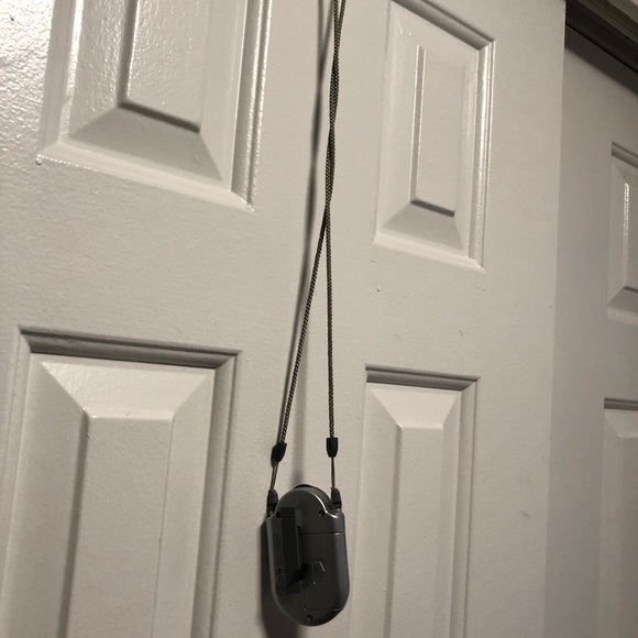 Coby CX-7 Tiny Portable AM/FM Radio Dynamic Bass Boost System Tested And Working - Picture 8 of 11